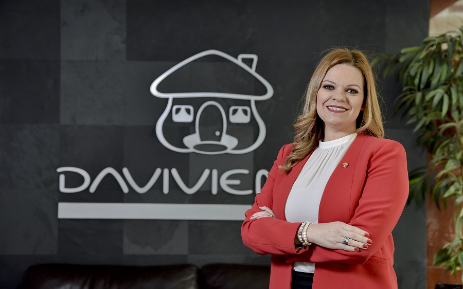 Leticia Arguedas, gerente de Relaciones Públicas de Davivienda.