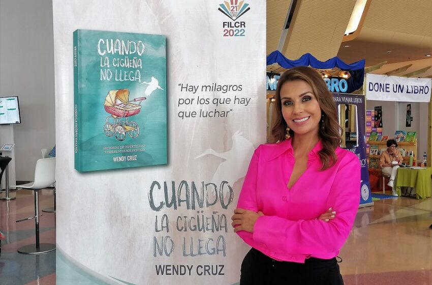  Periodista Wendy Cruz presenta en el país su primer libro