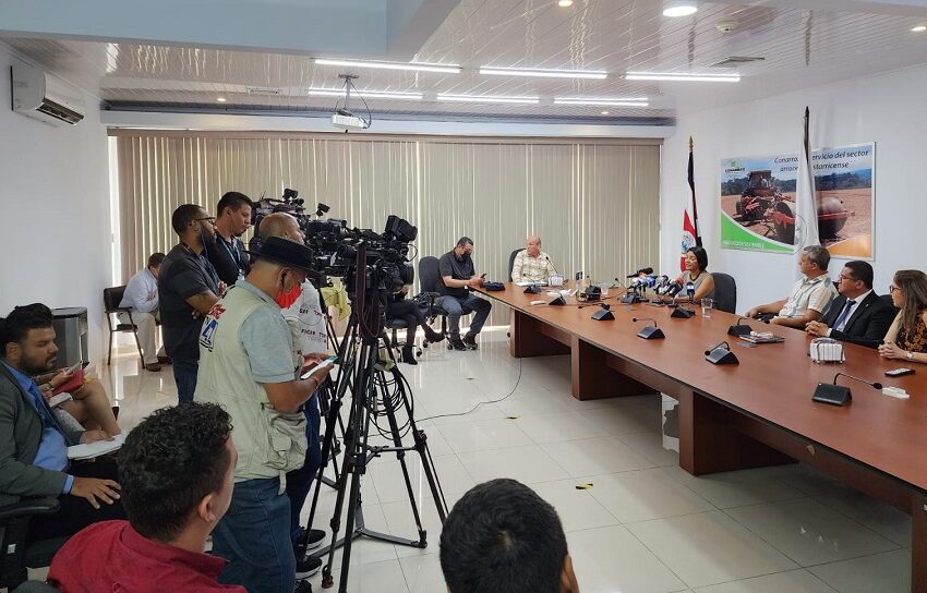  Denuncian que CNP no comprará producción de arroz por falta de fondos