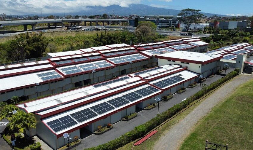  Fantasy Rooms redujo costos energéticos en 49% mediante paneles solares