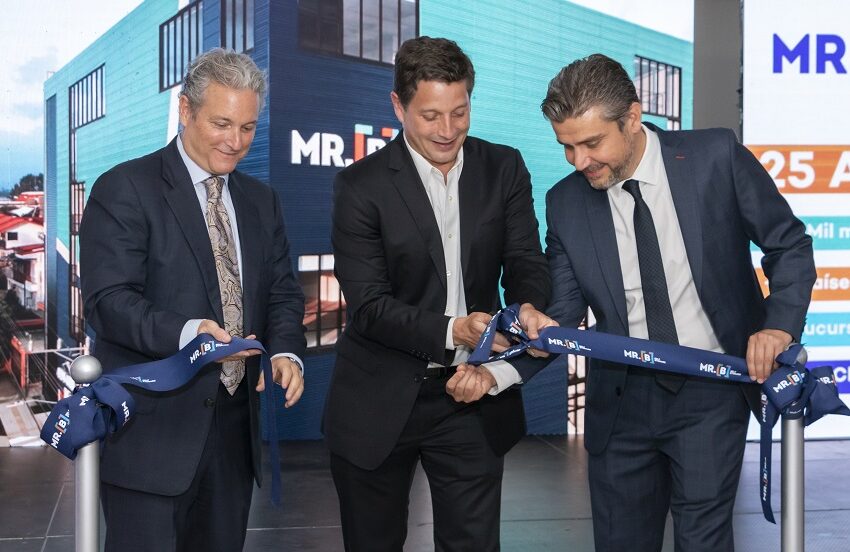  Mr. [B] inaugura nuevo inmueble tras inversión de US$7 millones