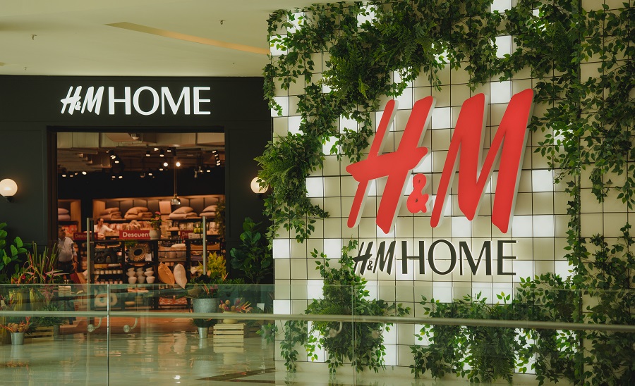 H&M Home intervino sus vitrinas con obras artísticas