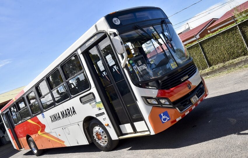  Buses en rutas de Alajuela se incorporan al pago electrónico