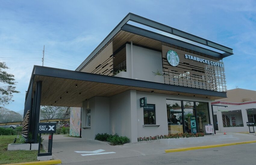 Starbucks amplía operaciones con local fuera del GAM