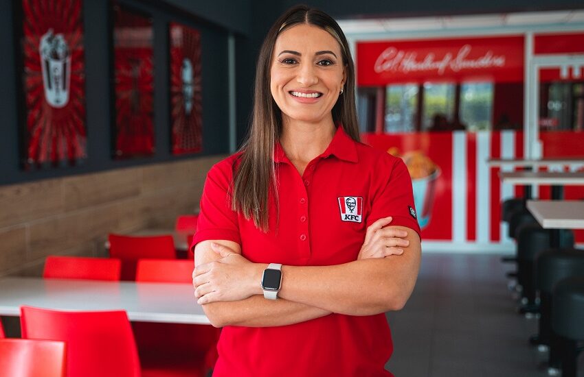  KFC incorpora a su operación cubertería y bolsas compostables