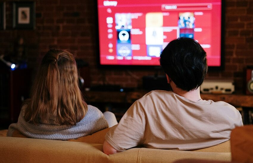  Mitad de ticos usan televisión como principal fuente de entretenimiento