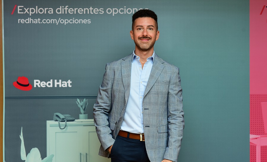 Andrés Indaverea, Gerente de Comunicaciones de Marketing para Latinoamérica en Red Hat