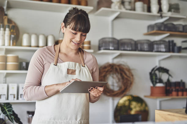 Lanzan programa de financiamiento para mipymes de mujeres