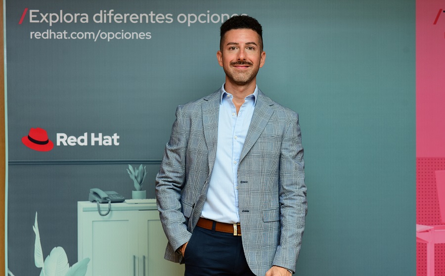 Andrés Indaverea, Gerente de Comunicaciones de Marketing para Latinoamérica en Red Hat