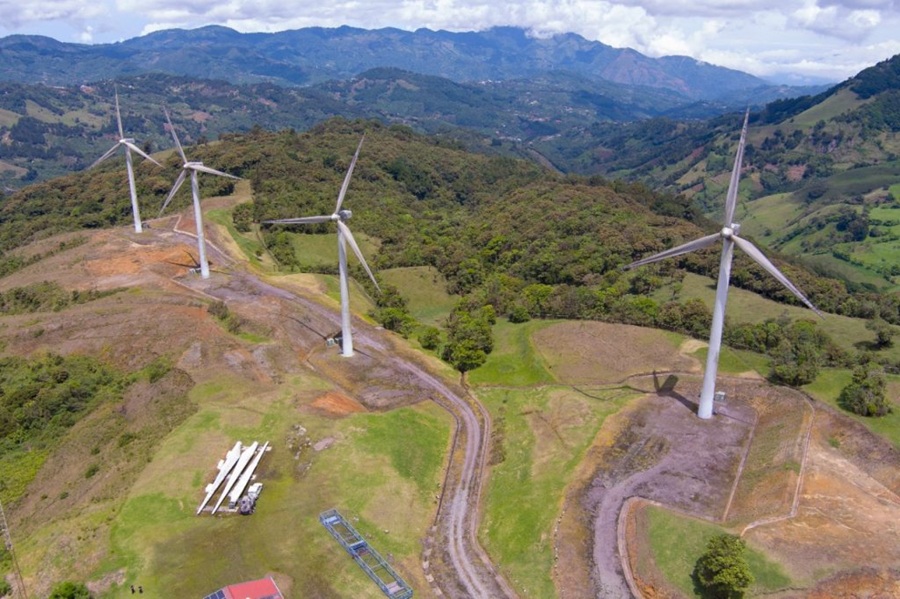 Parques eólicos aumentan producción de energía en un 12%