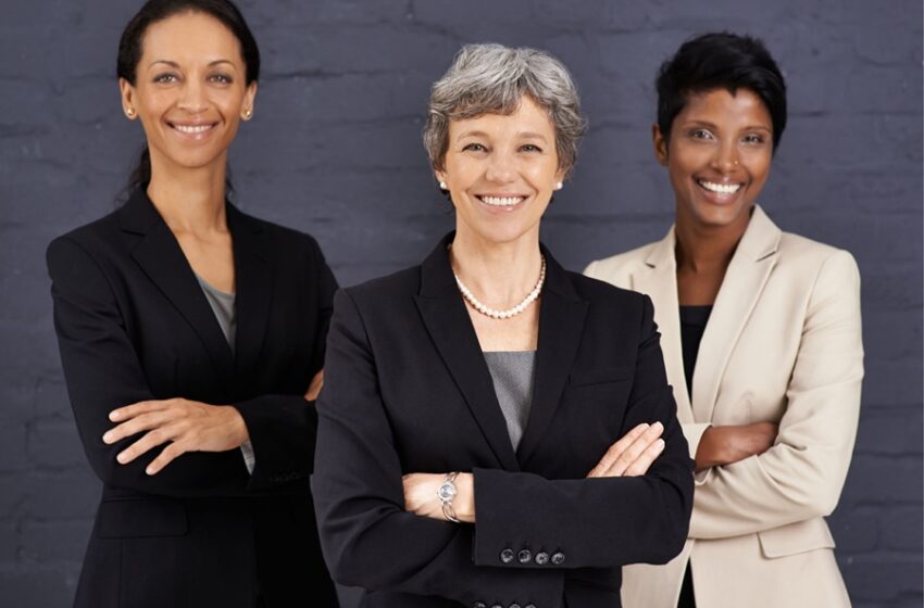  Rompiendo barreras: El papel de las mujeres líderes en entornos Corporativos