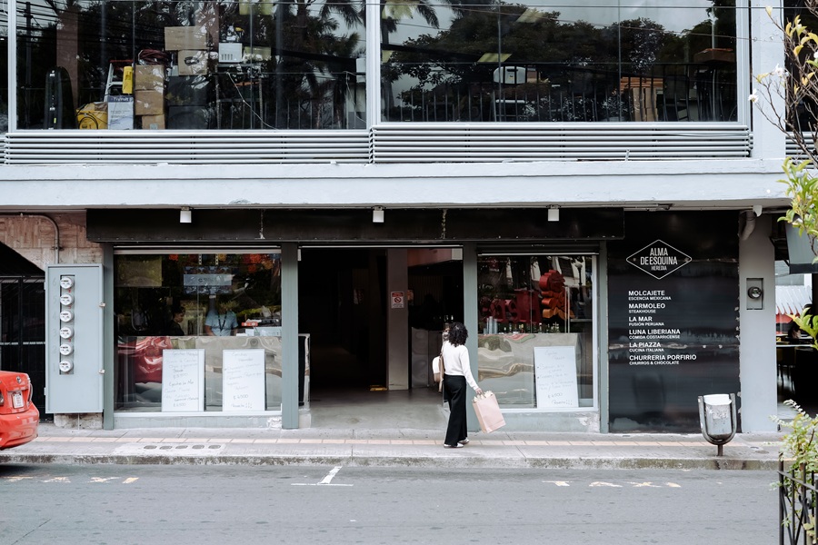 Inauguran nuevo centro gastronómico en Heredia