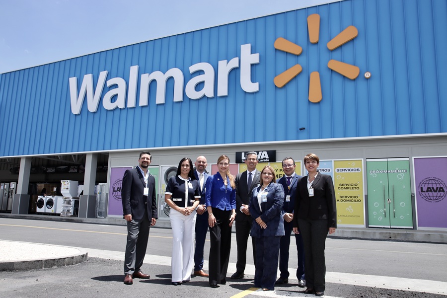 Walmart invierte US$15 millones en apertura de tienda en Santa Ana
