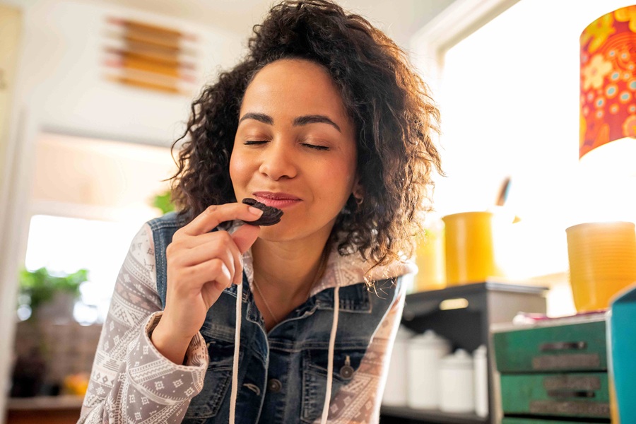 Snackeo Consciente: ¿cómo practicar el mindful snacking?