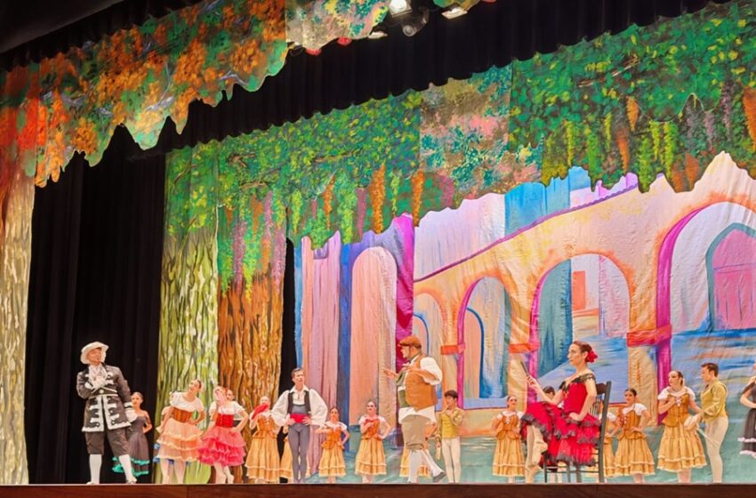  Un sueño hecho danza: niños de programas sociales disfrutaron “Don Quijote” en el Teatro Nacional