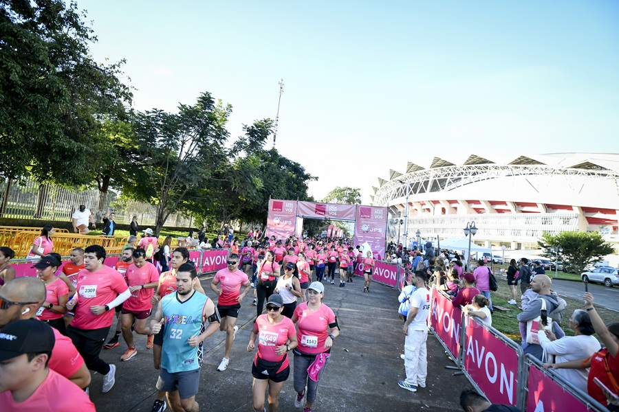 Cada paso es por vos: la Carrera AVON 2025 tiñe de rosa La Sabana por la lucha contra el cáncer de mama
