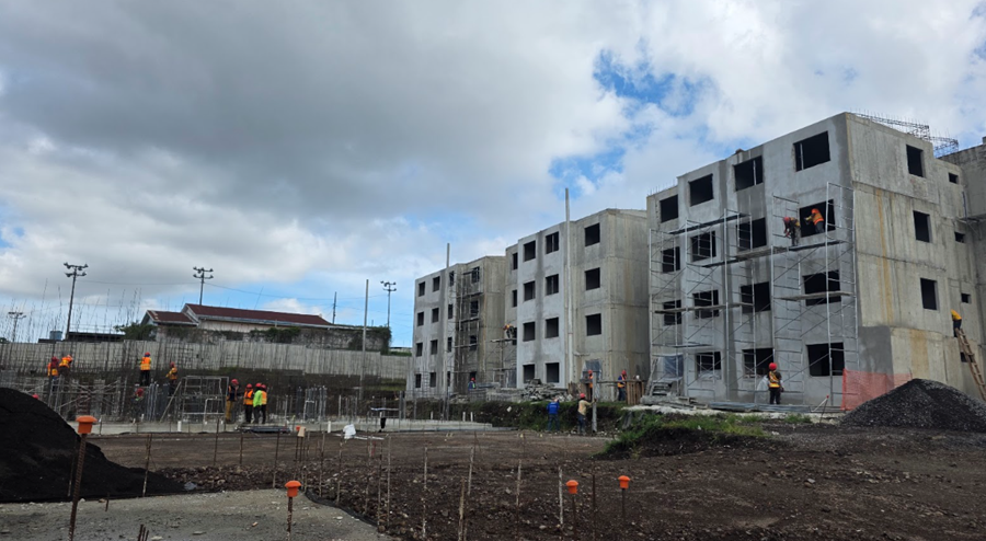 Avanzan obras en condominio de interés social en Sagrada Familia