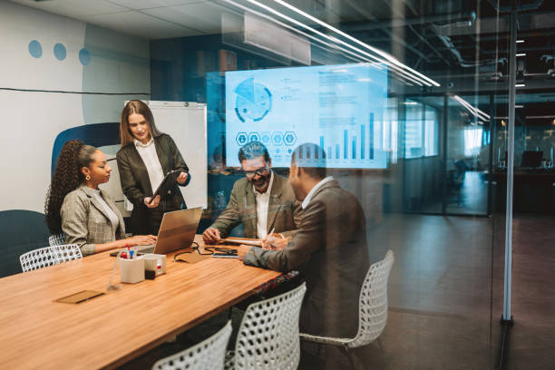  Estas son algunas aperturas, crecimientos y alianzas de empresas en el país