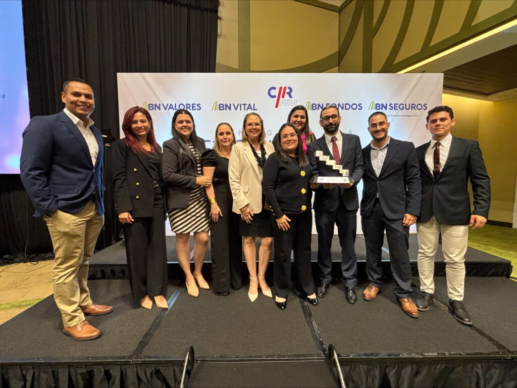 Eaton Costa Rica obtiene la máxima distinción del modelo Ruta a la Excelencia