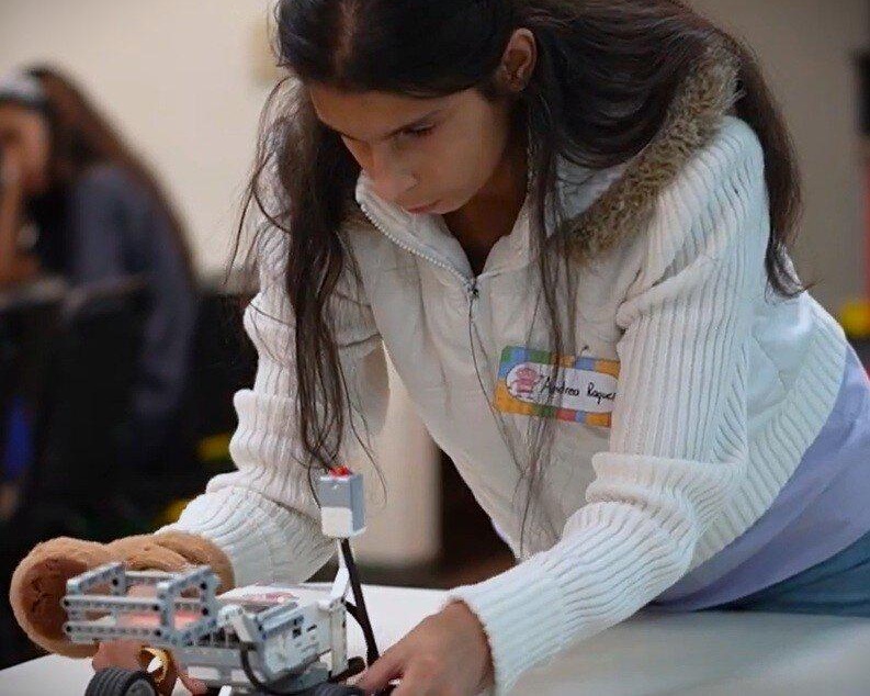 Impulsan programa de robótica para mujeres con discapacidad cognitiva