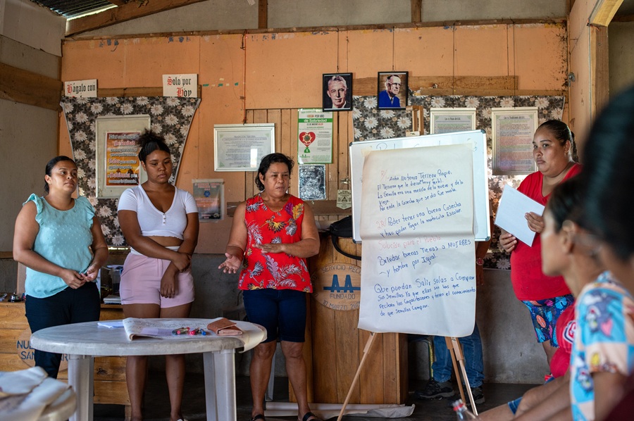 160 emprendedoras de Limón recibirán capital semilla para impulsar sus negocios