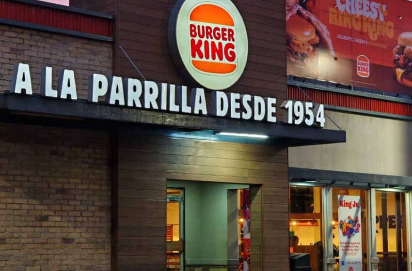  Burger King® amplía portafolio con nuevos Extra Long