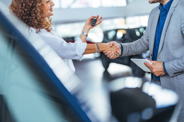 ¿Qué factores tomar en cuenta antes de comprar un vehículo?
