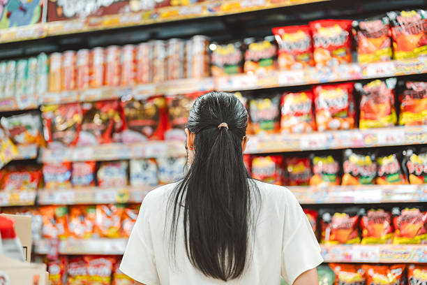Dinamismo en snacks y loncheras desafía el mercado de consumo, señala estudio