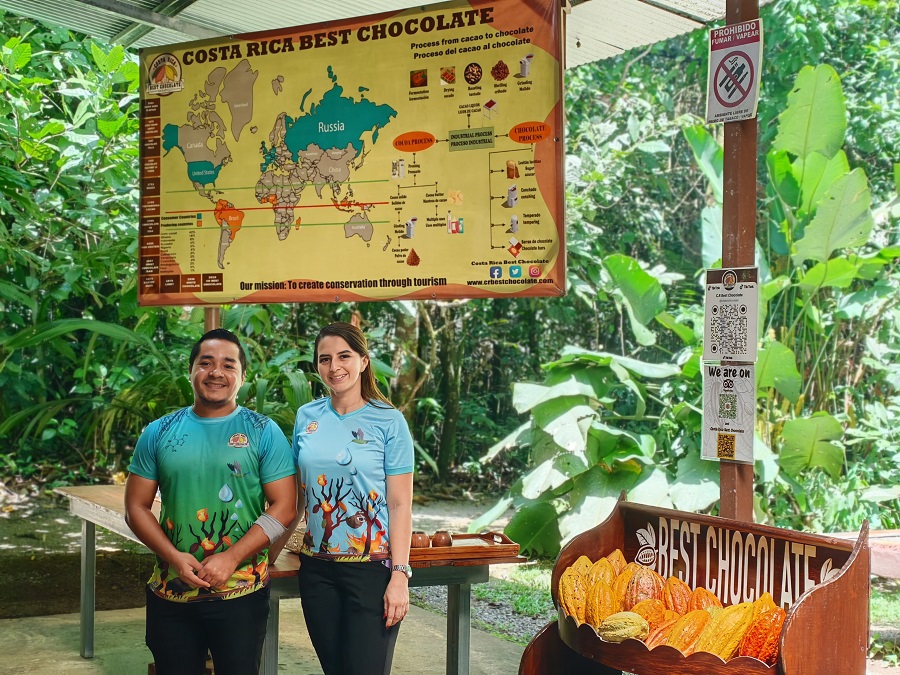 De guías turísticos a emprendedores del cacao, así nació Costa Rica Best Chocolate Tour
